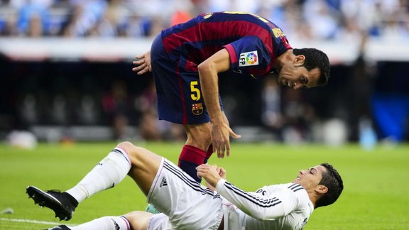 Busquets and Cristiano Ronaldo (Barcelona - Real)