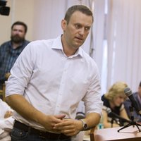 Навальный и Офицеров обжаловали приговор