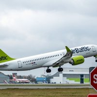 'airBaltic' atlaidīs teju 250 darbiniekus
