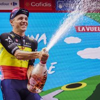 Evenpūls uzvar un nostiprinās 'Vuelta a Espana' kopvērtējuma spicē