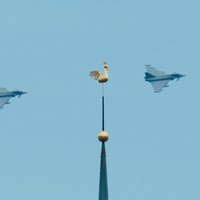 ФОТО. В честь 20-летия членства Латвии в НАТО над Ригой пролетели истребители стран-союзников