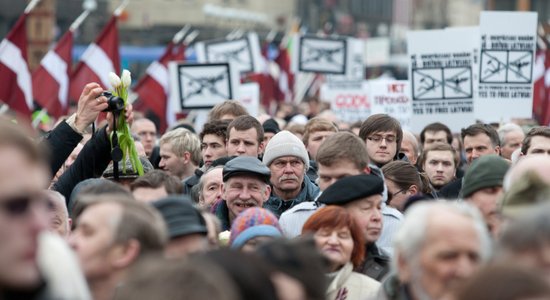 В Рижскую думу поступили заявки о шествии и пикетах, запланированных на 16 марта