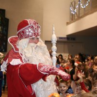 ФОТО: В Латвии гостил Дед Мороз из Великого Устюга