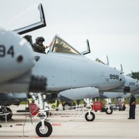 Foto: Mičiganas Nacionālās gvardes 'A-10' lidmašīnas piedalās 'Saber Strike' mācībās