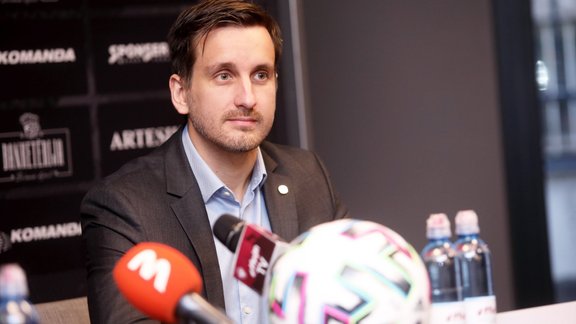 Latvijas futbola izlases galvenā trenera Daiņa Kazakeviča preses konference - 13