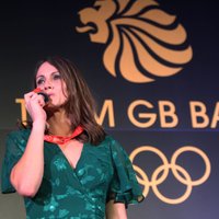 Britu daudzcīņniece saņem Pekinas olimpisko spēļu medaļu: esmu laimīga, nikna un sarūgtināta