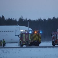 ФОТО, ВИДЕО: Самолет латвийской компании SmartLynx совершил аварийную посадку в Таллине