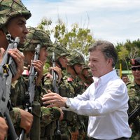 Kolumbijas valdība un FARC pārskatīs miera līgumu