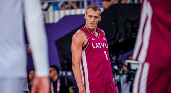 Latvijas 3x3 basketbolisti grupu turnīru Parīzē noslēdz ar perfektu bilanci