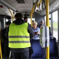В общественном транспорте Риги появятся контролеры без форменной одежды