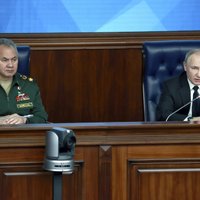 ISW: Putins un Šoigu demonstrē Krievijas nevēlēšanos mazināt savus iebrukuma mērķus