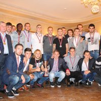 ФОТО: футболистам "Сконто" вручили серебряные медали