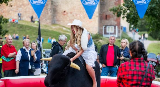 Foto: Izskan starptautiskais festivāls 'Country Bauska'