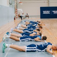 Foto: Jauno basketbola talantu attīstībai izveido "Ekselences centru"