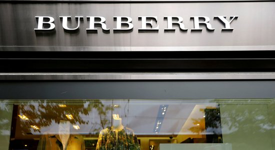 Burberry впервые за 20 лет сменила логотип