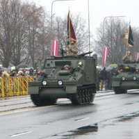 ФОТО, ВИДЕО: В Риге прошел парад Национальных вооруженных сил Латвии