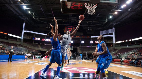 Basketbols: VEF Rīga - Azovmash - 11