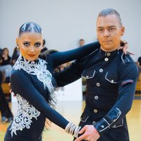 Latvijas pāris iekļūst ceturtdaļfinālā pasaules čempionātā Latīņamerikas dejās