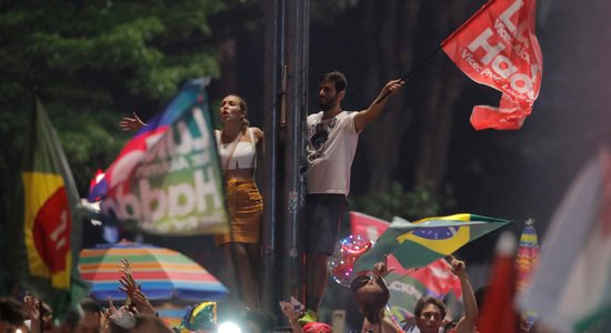 'Tropu Tramps' Bolsonaru zaudējis Brazīlijas prezidenta vēlēšanās