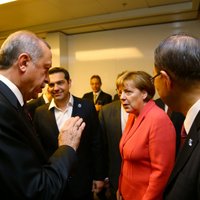 Эрдоган потребовал у ЕС 3 млрд евро на беженцев