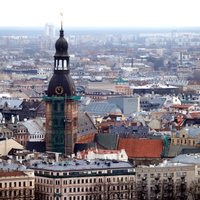 Ugunsdrošības noteikumi Rīgā liegs atvērt 15 āra kafejnīcas