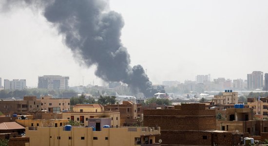 Судан: госсекретарь США объявил трехдневное перемирие. Соблюдается ли оно, неясно