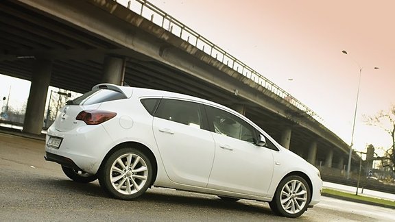 Opel Astra cdti