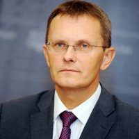 Dombrovskis 'uzmests', lai valdībā tiktu ZZS, apgalvo Vilks