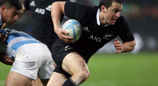 'All Blacks' pārspēj Argentīnu