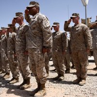 Transpersonas nevar dienēt ASV armijā, tvīto Tramps