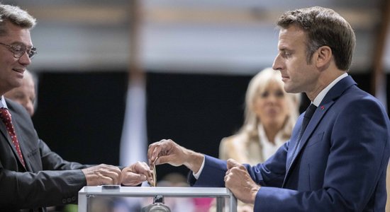 Выборы в парламент Франции: первый тур не выявил явного лидера