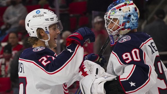 Elvis Merzļikins, hokejs, Blue Jackets