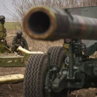 Ukraina sola izmantot visus pieejamos ieročus cīņā pret prokremliskajiem kaujiniekiem