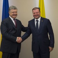 Порошенко и премьер Литвы обсудили работу по недопущению реализации "Северного потока-2"