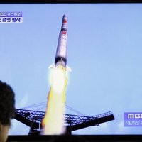 Ziemeļkorejas palaistā raķete iekrīt jūrā (11:40)