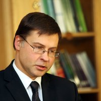 Izteikumu par Katalonijas neatkarību dēļ Spānija bloķēšot Dombrovska kandidatūru uz augsto ES amatu