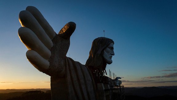 Jēzus Sargātāja statuja Brazīlijas Enkantando pilsētā - 5