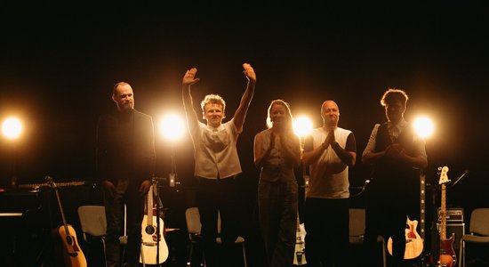 'The Sound Poets' svin albuma 'Tavs stāsts' desmitgadi un aicina uz koncertiem