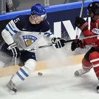 Somijas izlase sagrauj Kanādu un uzvar B apakšgrupā