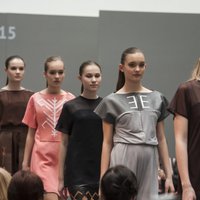 Aprīļa beigās Ķīpsalā jaunākās apģērbu kolekcijas demonstrēs jaunie dizaineri