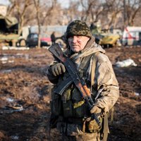 Украинские власти сообщили о задержании двоих российских военных в Донбассе