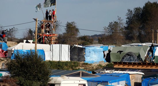 Francijas tiesa noraida prasību apturēt Kalē 'Džungļu' nojaukšanu