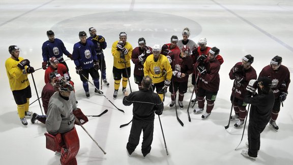 Latvijas hokeja izlases pirmais treniņš pirms 2014.gada PČ