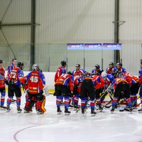 'Zemgale/LLU' hokejisti virslīgas spēlē izrauj uzvaru pār 'Prizmu'
