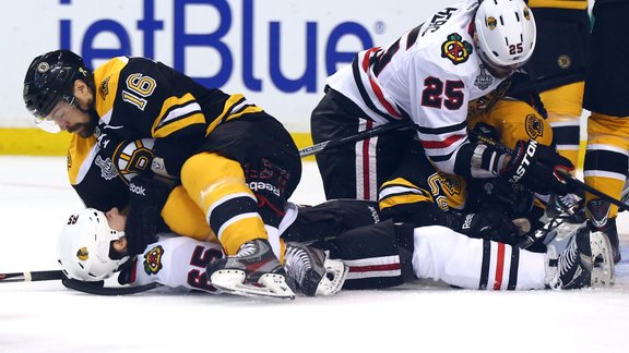 bruins blackhawks