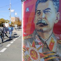 Atgriešanās PSRS: Doņeckas centru rotā Staļina plakāti