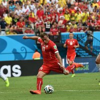ВИДЕО: Хет-трик Шачири вывел Швейцарию в плей-офф вместе с Францией