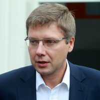 Центр Госязыка возмущен: мэр Риги общался с "тенями" на русском языке
