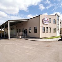 Swedbank выдал кредит на модернизацию птицефабрик Lielzeltiņi и Putnu fabrika Ķekava