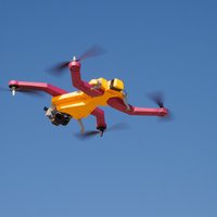 Made In Latvia: AirDog - робот-квадракоптер для спортсменов